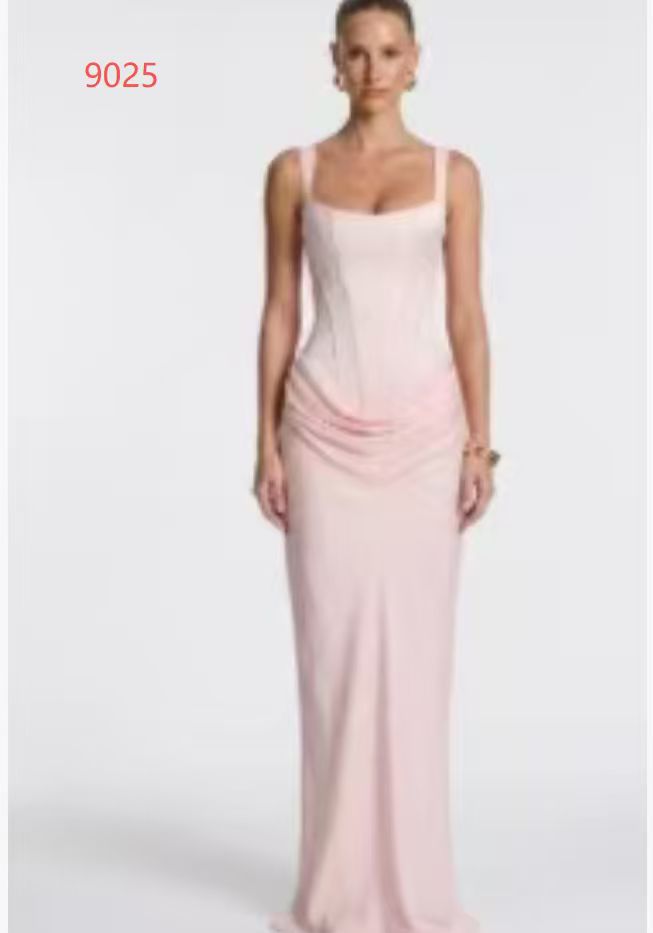 Vestido de Noche Negro Bodycon Corte Sirena - Estilo y Confianza | ZYVA